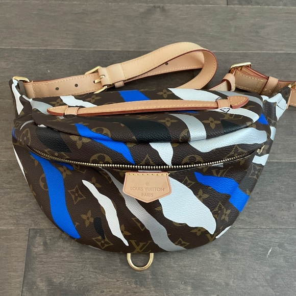 Louis Vuitton Handbags - Louis Vuitton League of Legends Bum Bag